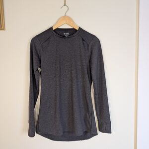 Carve Designs Long Sleeve Top Medium Gray Heathered Thumbholes Made in USA